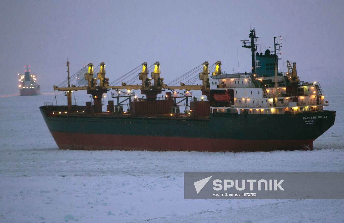 Vaigach nuclear icebreaker leading ships through Gulf of Finland