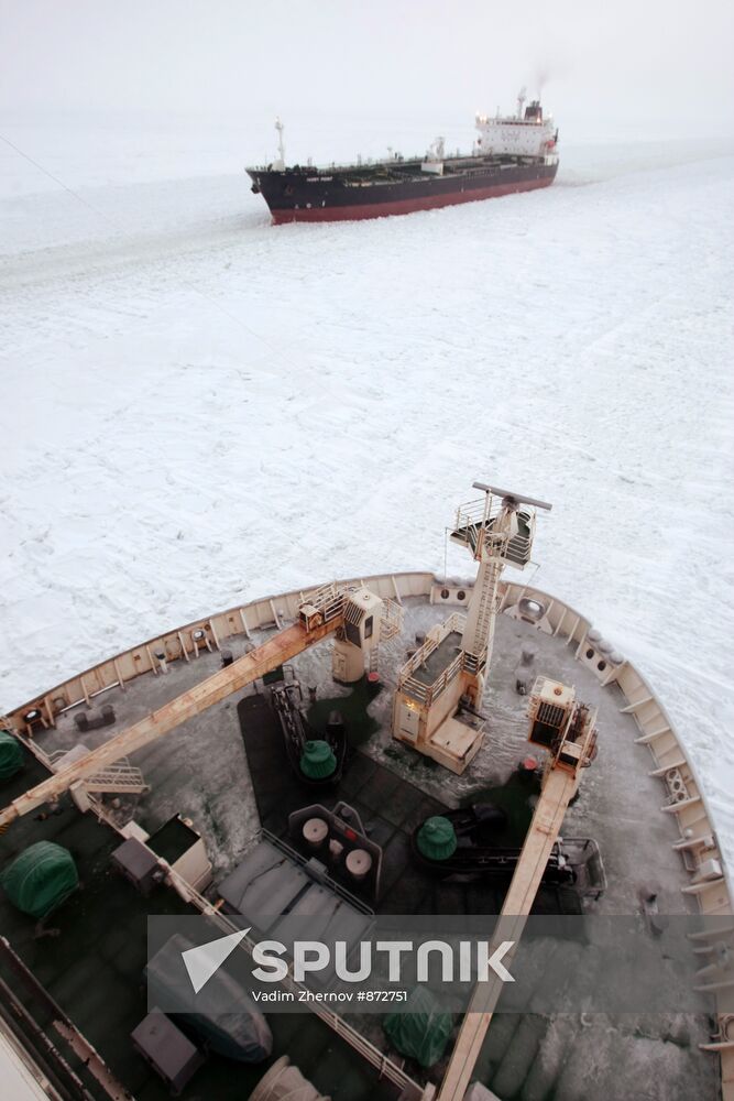 Vaigach nuclear icebreaker leading ships through Gulf of Finland