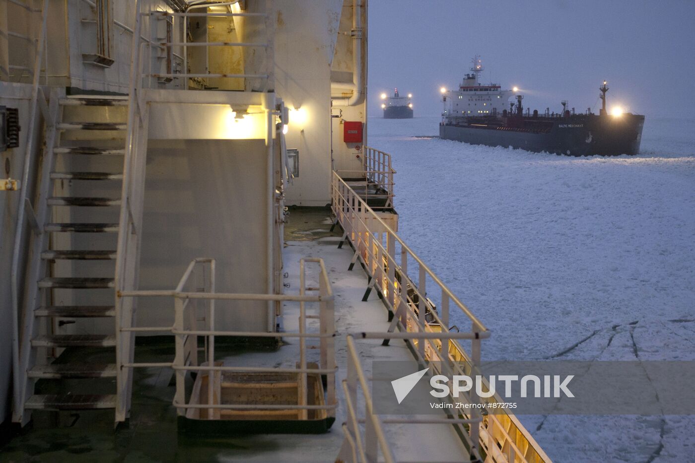 Vaigach nuclear icebreaker leading ships through Gulf of Finland