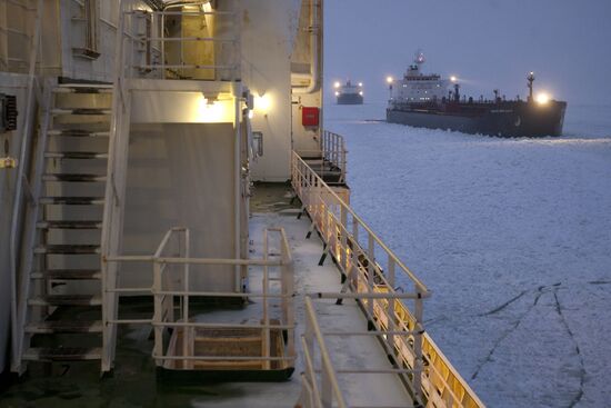 Vaigach nuclear icebreaker leading ships through Gulf of Finland