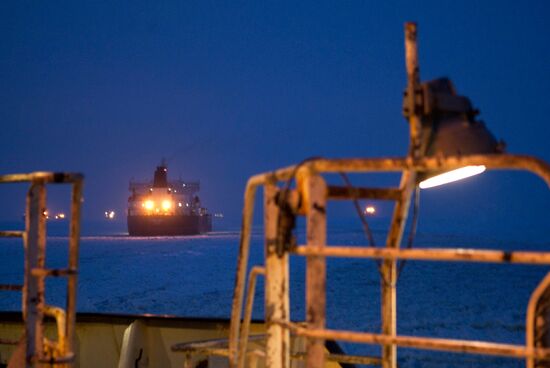 Vaigach nuclear icebreaker leading ships through Gulf of Finland