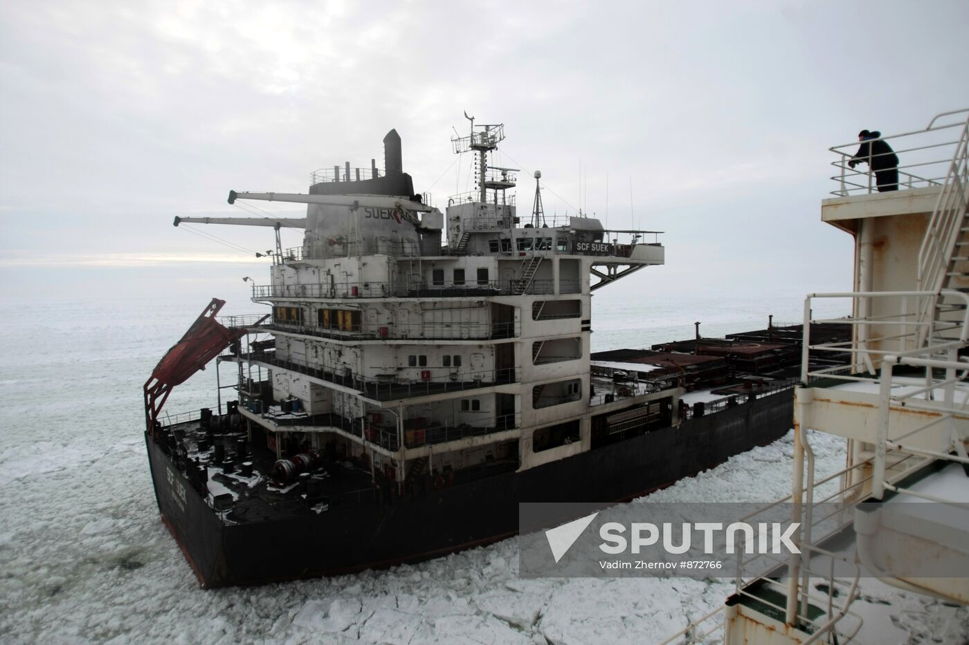 Vaigach nuclear icebreaker leading ships through Gulf of Finland