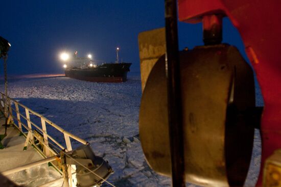 Vaigach nuclear icebreaker leading ships through Gulf of Finland