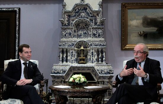 Dmitry Medvedev meets with Christophe De Margerie