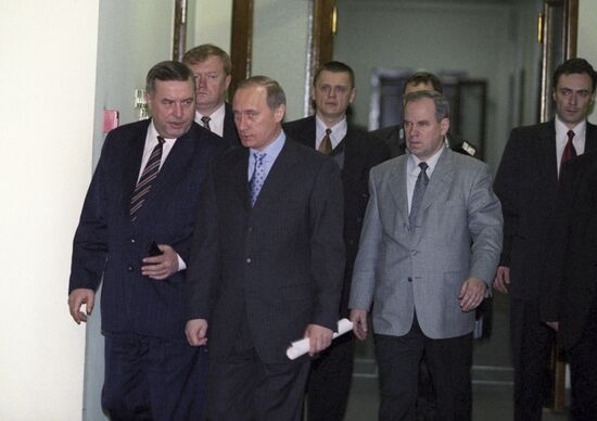 V. Putin and G. Seleznyov before a session of the RF State Duma