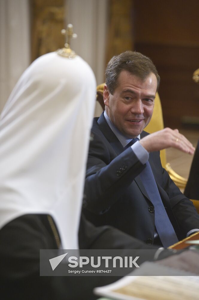 Dmitry Medvedev holds meeting at Gorki residence