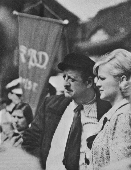 Still from film "Flag from Krivoy Rog"