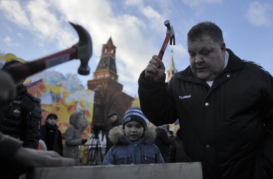 "Shirokaya Maslenitsa" festival on Vasilyevsky spusk