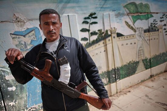 Libyan oil port of Ras-Lanuf taken by opposition