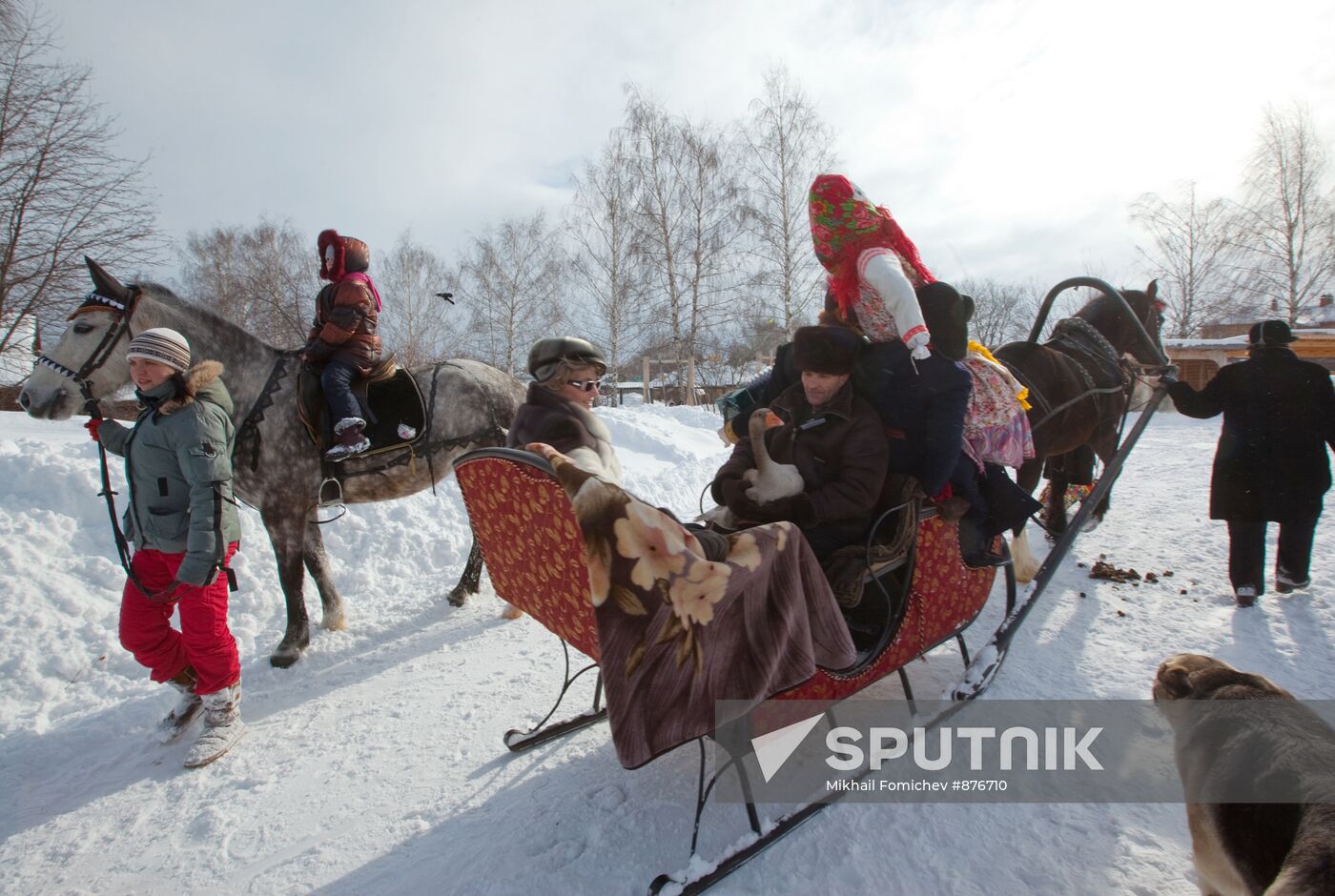 Maslenitsa celebration in Suzdal