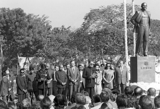 Nikolai Ryzhkov and Rajiv Gandhi