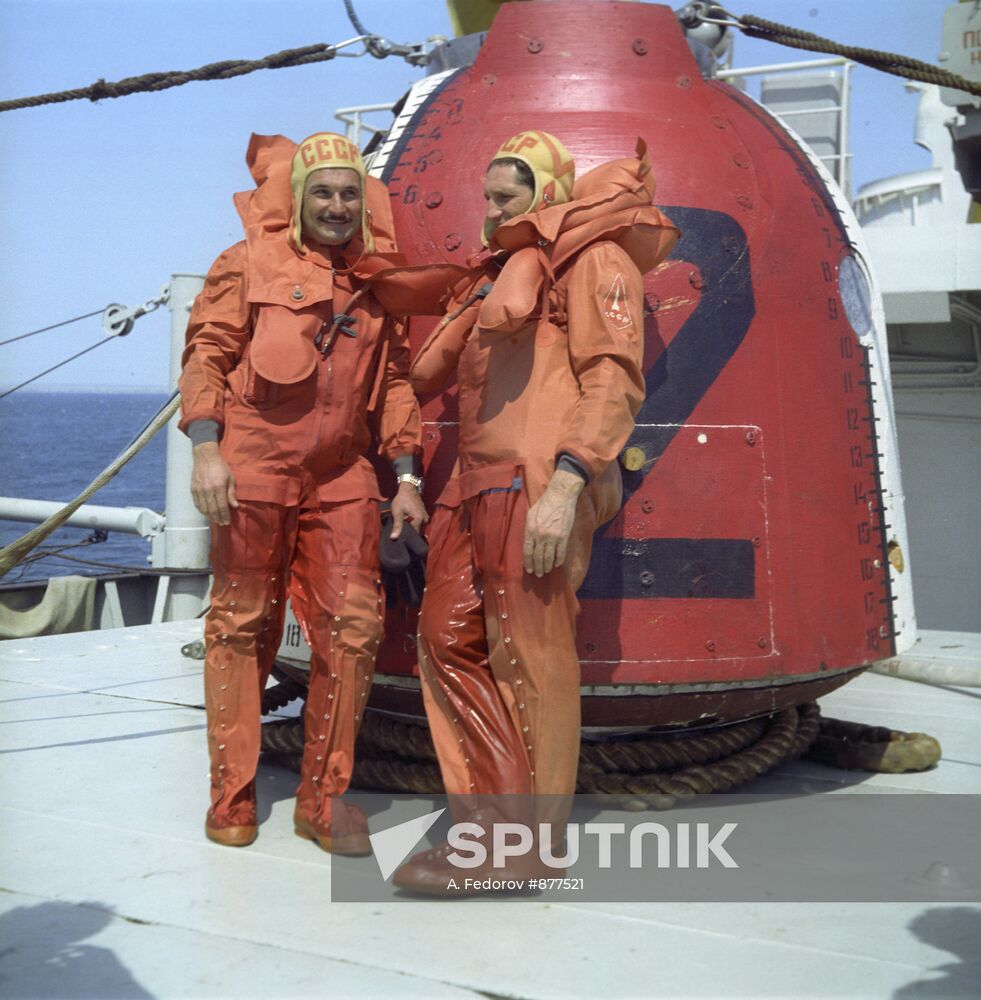 Boris Volynov and Vitaly Zholobov