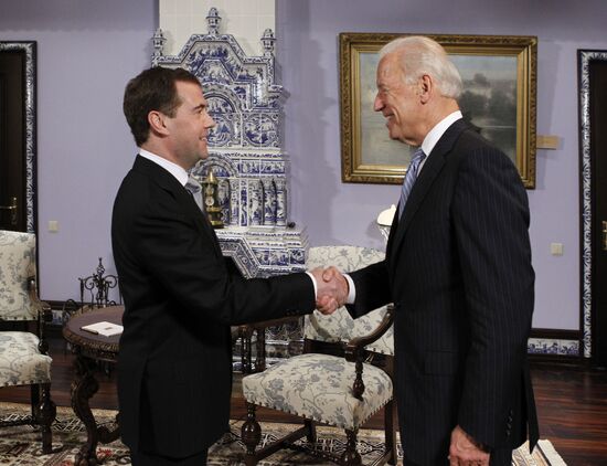 Dmitry Medvedev meets with Joe Biden at Gorki residence