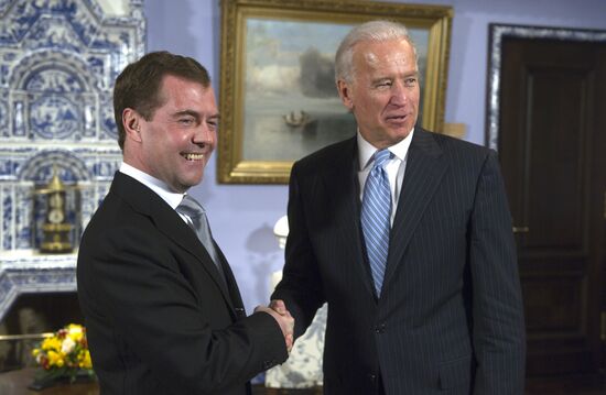 Dmitry Medvedev meets with Joe Biden at Gorki residence