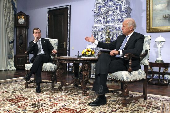 Dmitry Medvedev meets with Joe Biden at Gorki residence