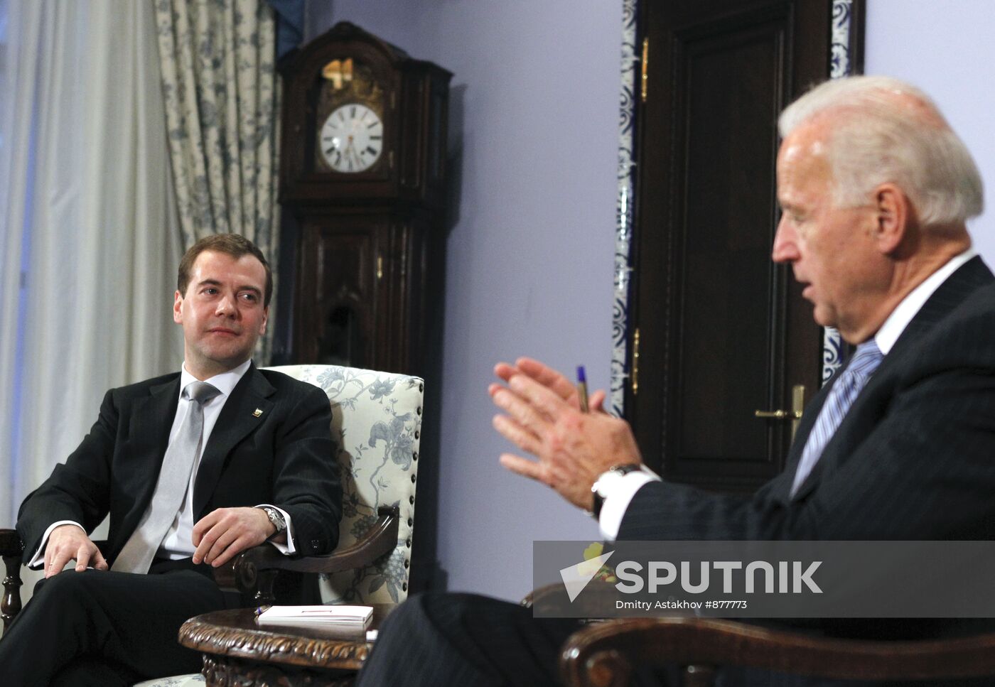 Dmitry Medvedev meets with Joe Biden at Gorki residence