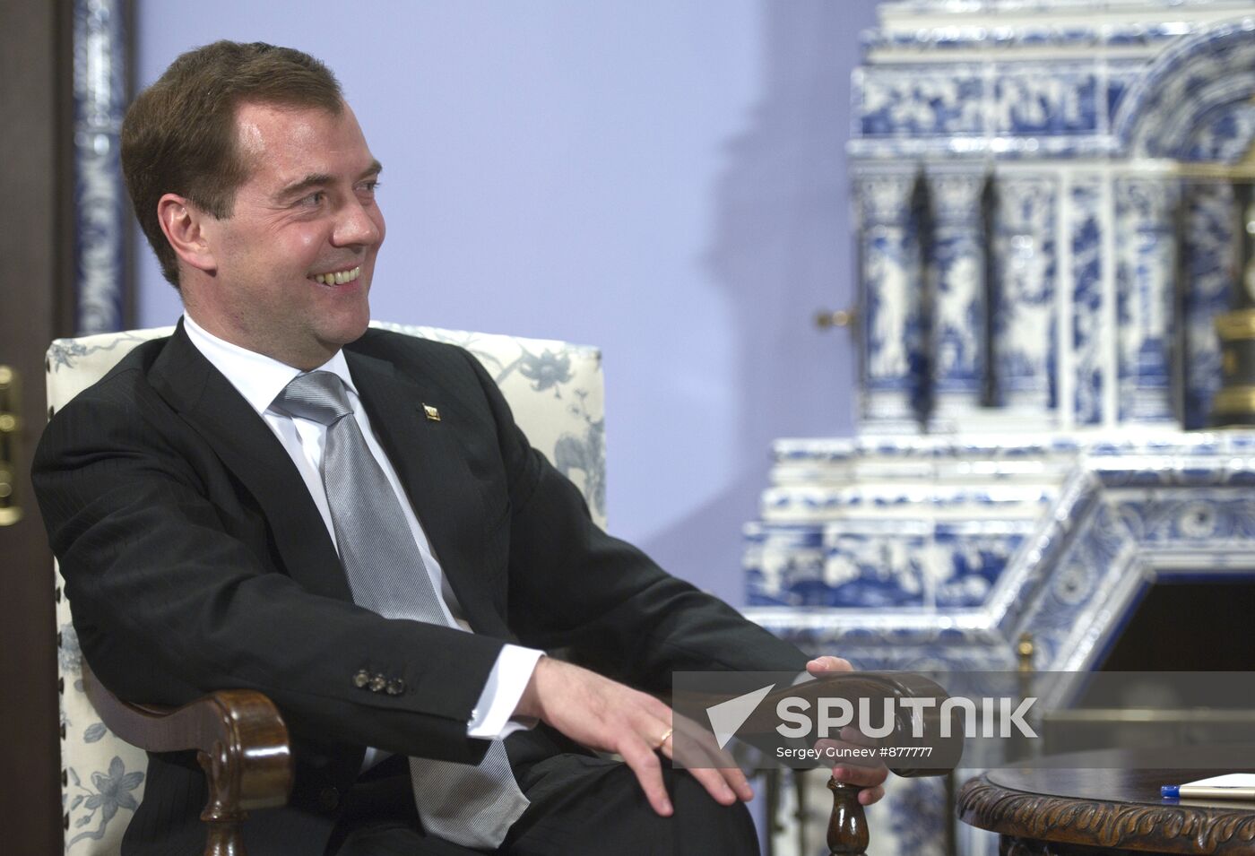 Dmitry Medvedev meets with Joe Biden at Gorki residence
