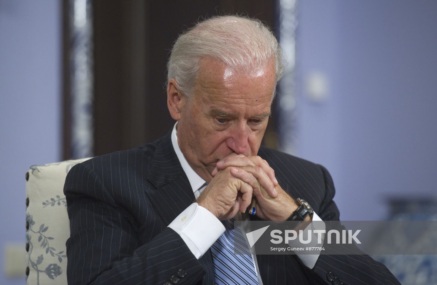Dmitry Medvedev meets with Joe Biden at Gorki residence