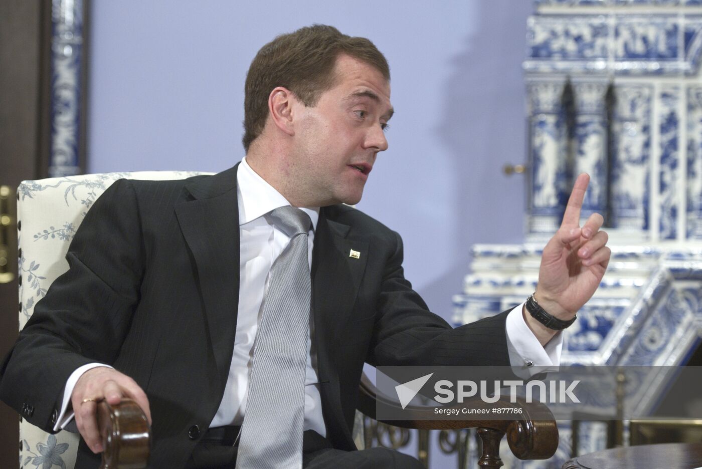 Dmitry Medvedev meets with Joe Biden at Gorki residence
