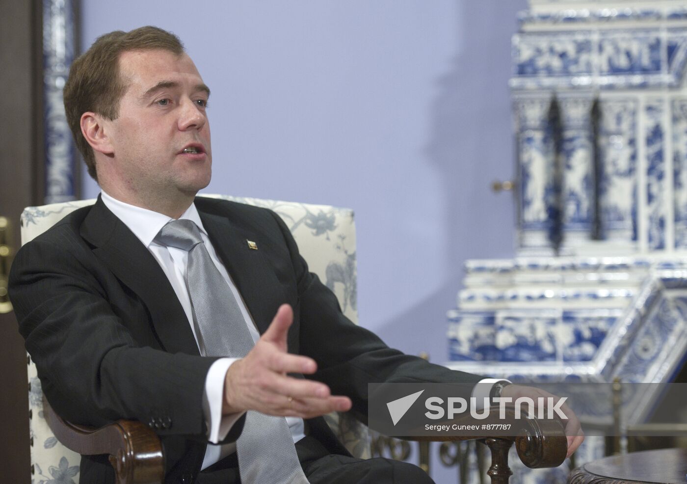 Dmitry Medvedev meets with Joe Biden at Gorki residence