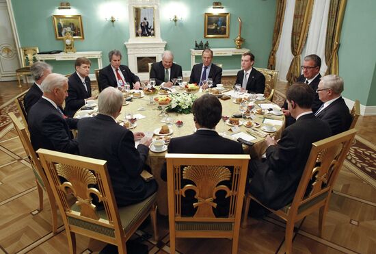 Dmitry Medvedev meets with Joe Biden at Gorki residence