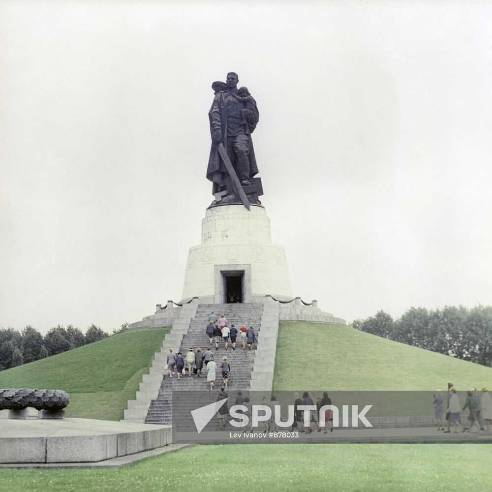 Monument to Soviet liberator-soldier