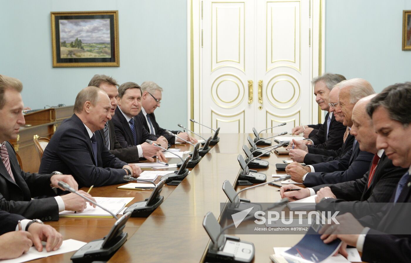 Vladimir Putin meets Josef Biden in Moscow