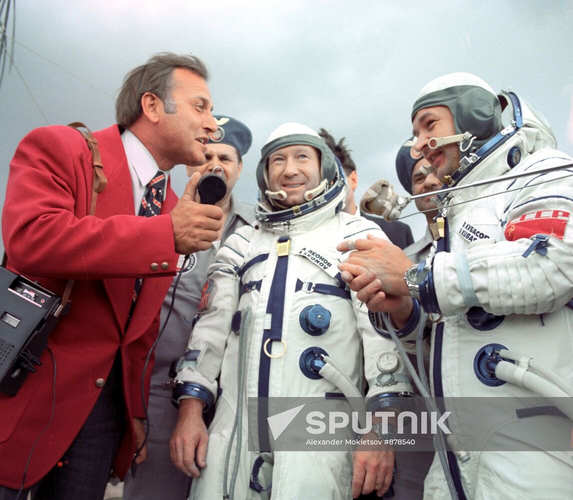 Crew of "Soyuz-19" spacecraft