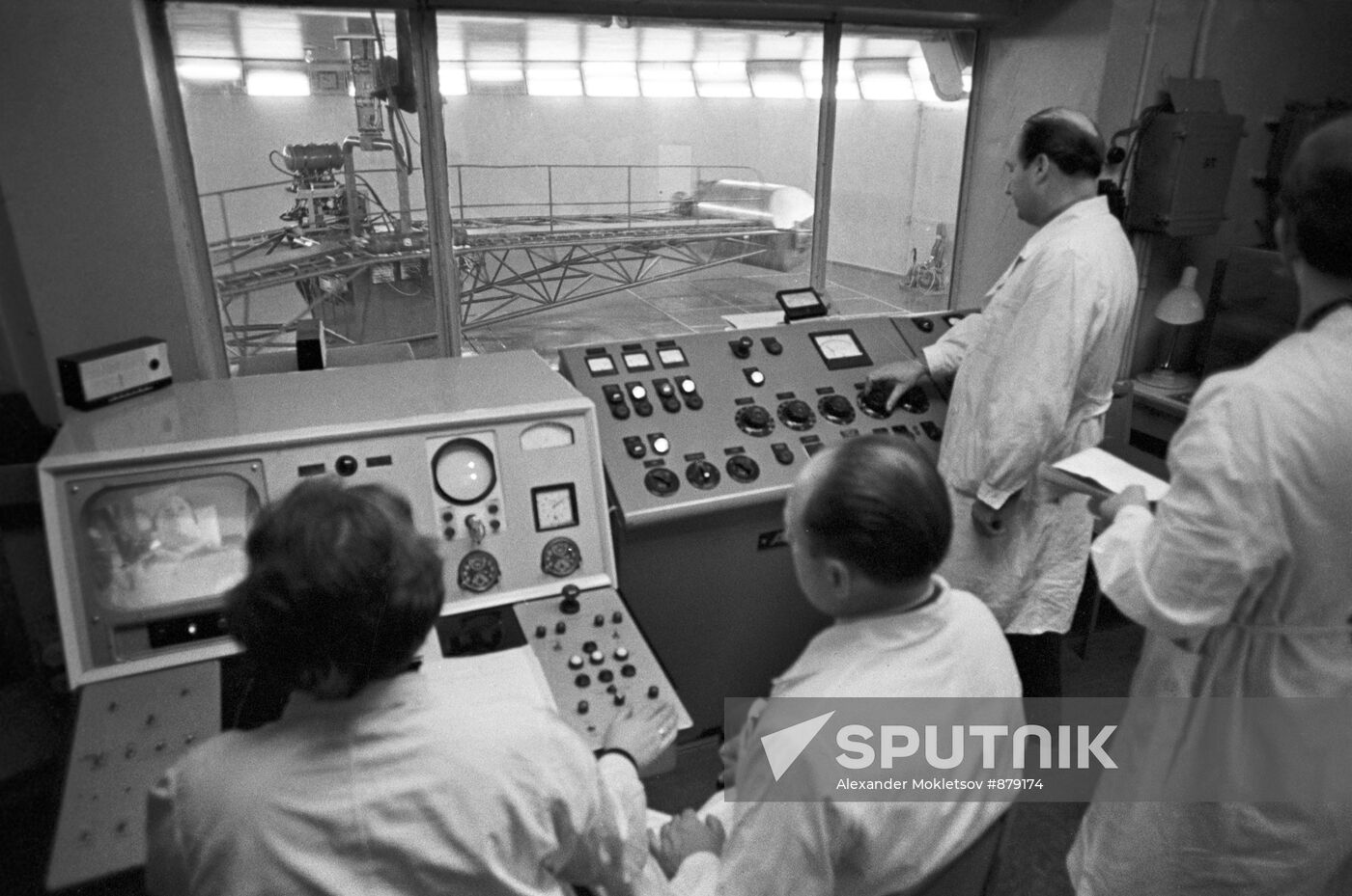 Cosmonaut Alexei Leonov training in the centrifuge