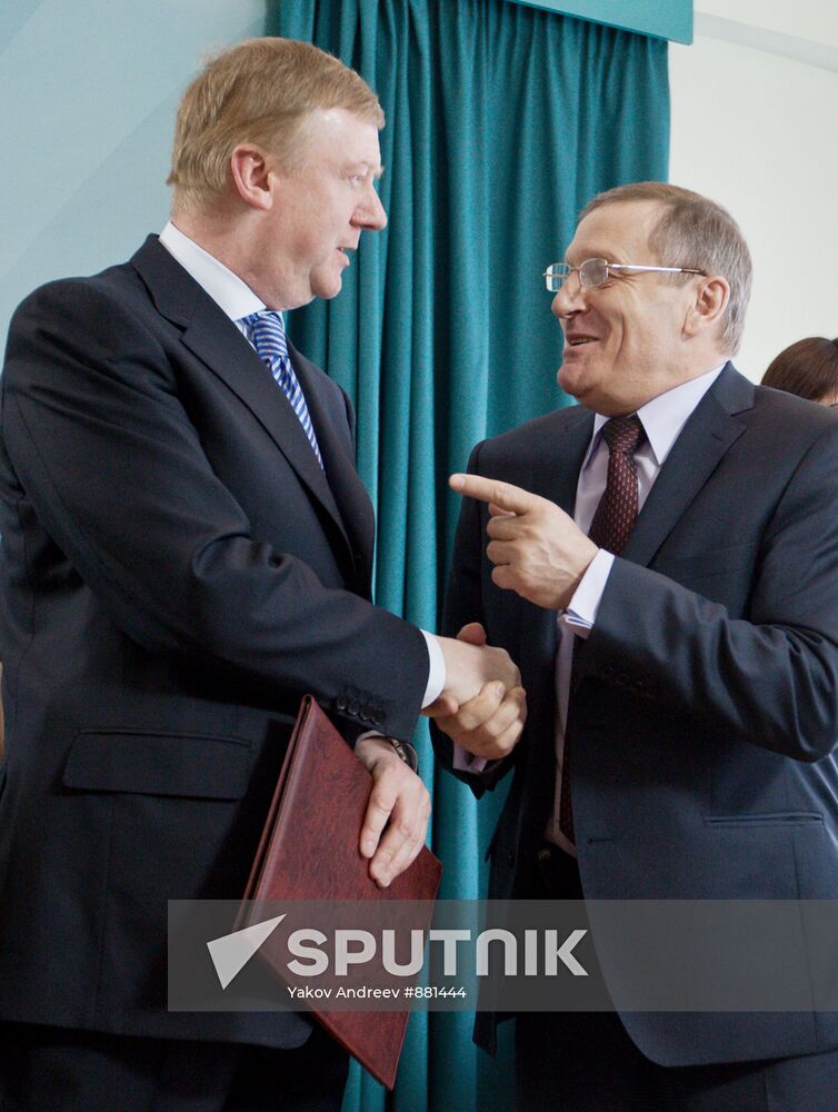 Anantoly Chubais and Viktor Gunter