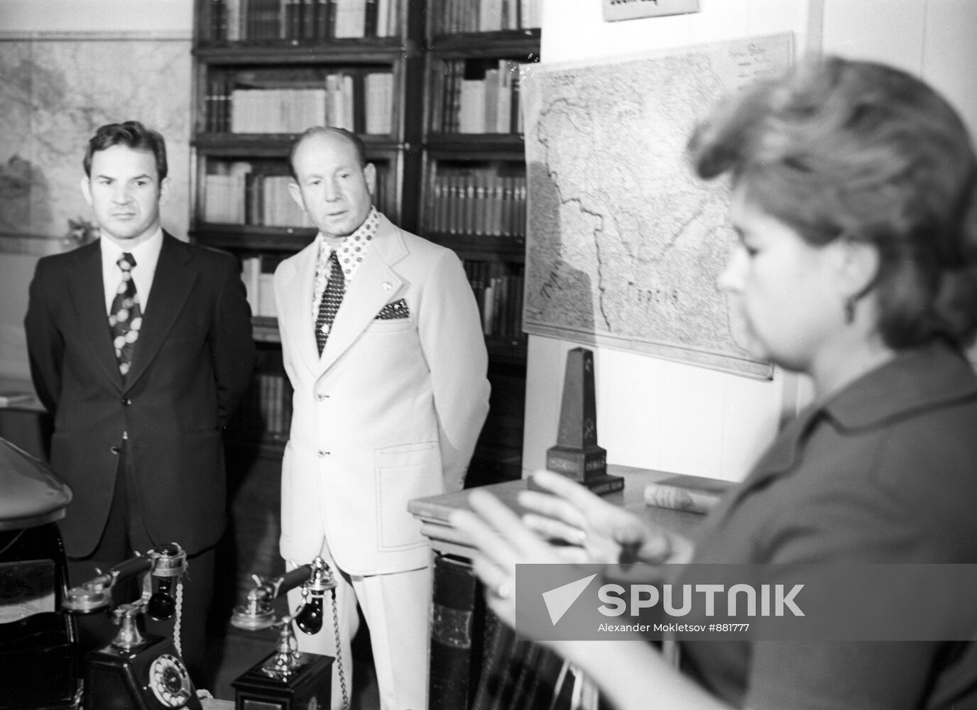 Cosmonauts Alexei Leonov and Valery Kubasov visit Vladimir Lenin's study