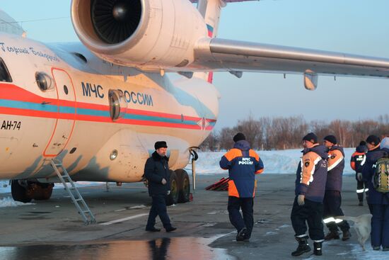Russian EMERCOM airplane delivers humanitarian aid to Japan