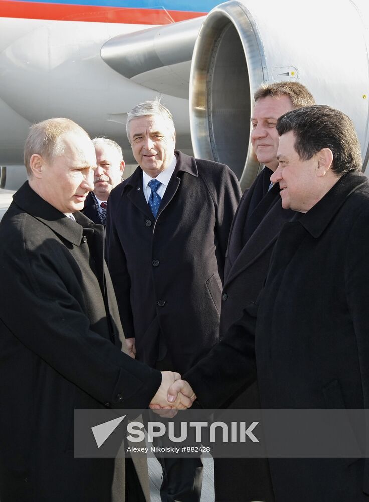 Vladimir Putin visits Belarus