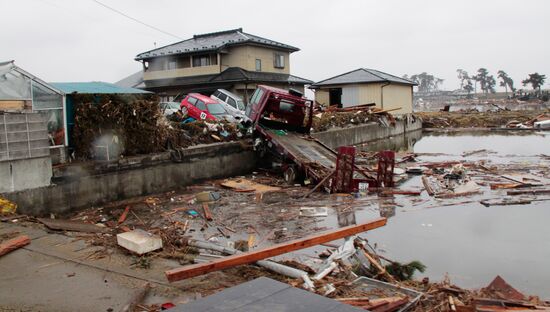 Japan: earthquake aftermath