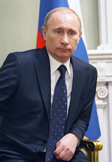 Vladimir Putin meets with Mikhail Myasnikovich in Minsk