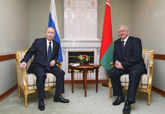 Vladimir Putin meets with Mikhail Myasnikovich in Minsk