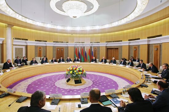 Russia-Belarus talks in Minsk