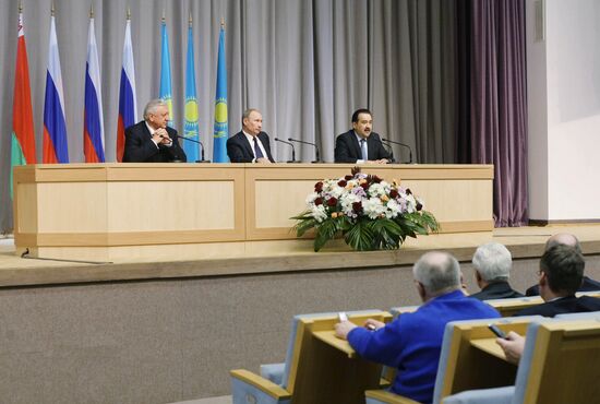 News conference of EurAsEC Council meeting participants