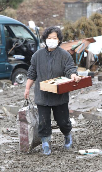 Japan earthquake aftermath