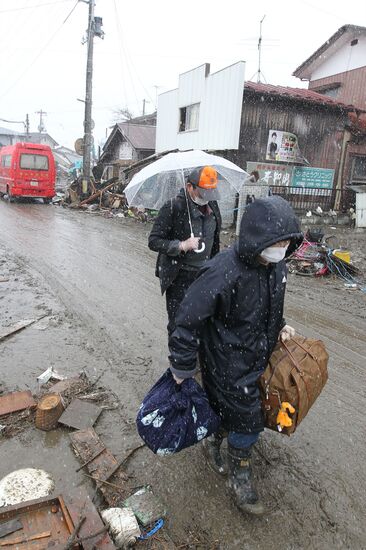 Japan earthquake aftermath
