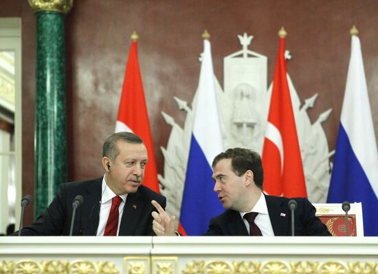 Recep Tayyip Erdogan visits Moscow