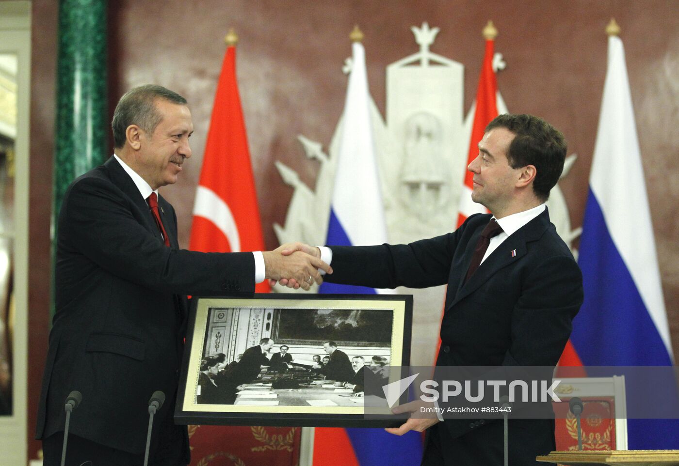 Recep Tayyip Erdogan visits Moscow