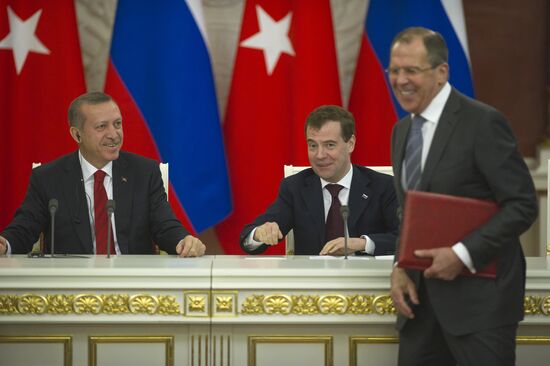 Recep Tayyip Erdogan visits Moscow