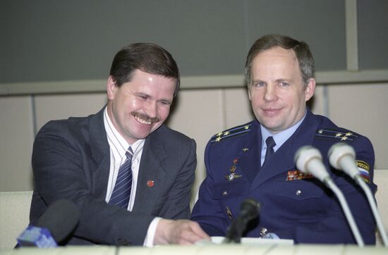 Cosmonauts Anatoly Solovyov, Nikolai Budarin