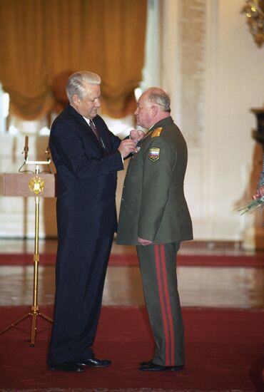 Awarding Colonel General Igor Sergeyev