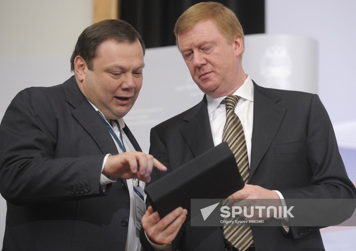 Mikhail Fridman, Anatoly Chubais