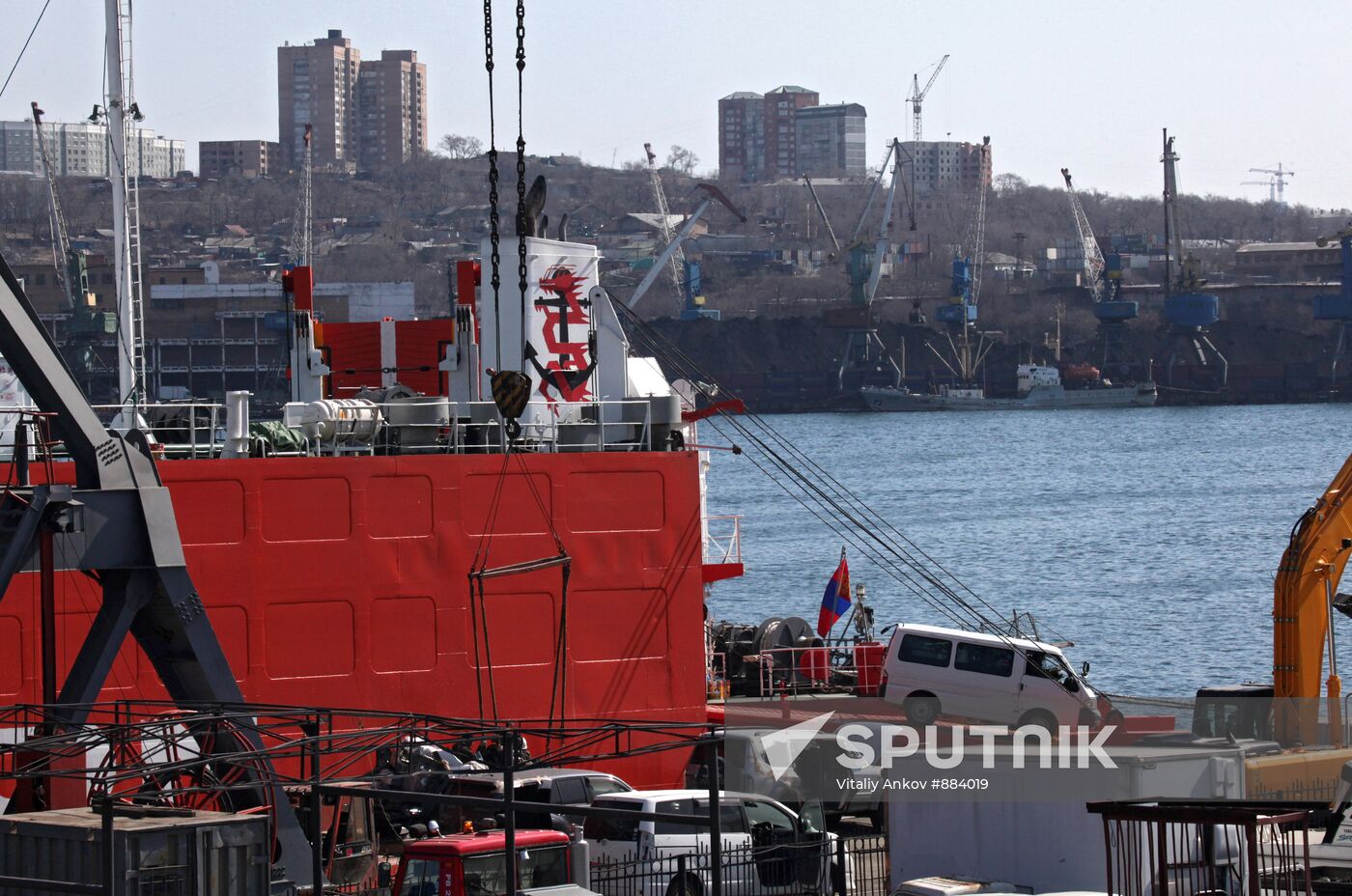 Radiation control of cargo from Japan in Vladivostok