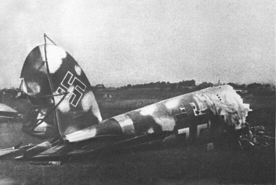 German aircraft shot down by guerrilla fighters