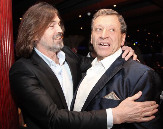 Nikas Safronov, Boris Grachevsky