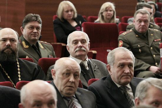 Yury Baluyevsky and Nikita Mikhalkov